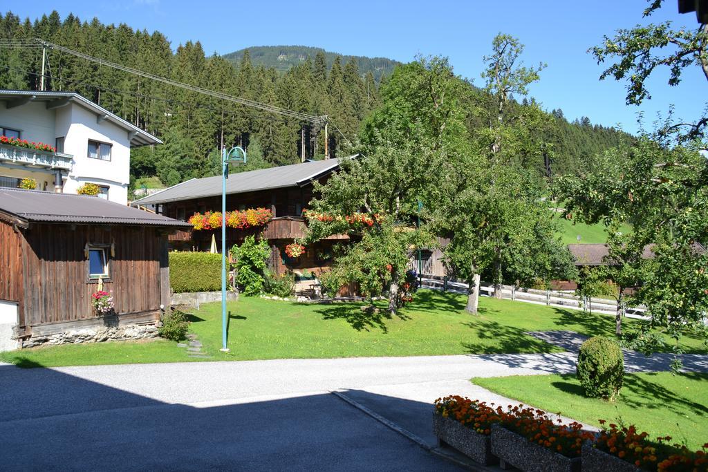 Gaestehaus Christoph Ried im Zillertal Buitenkant foto