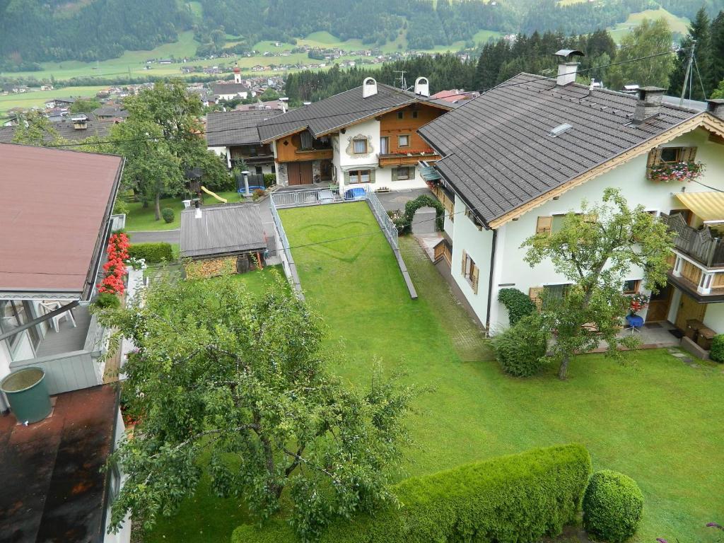 Gaestehaus Christoph Ried im Zillertal Buitenkant foto